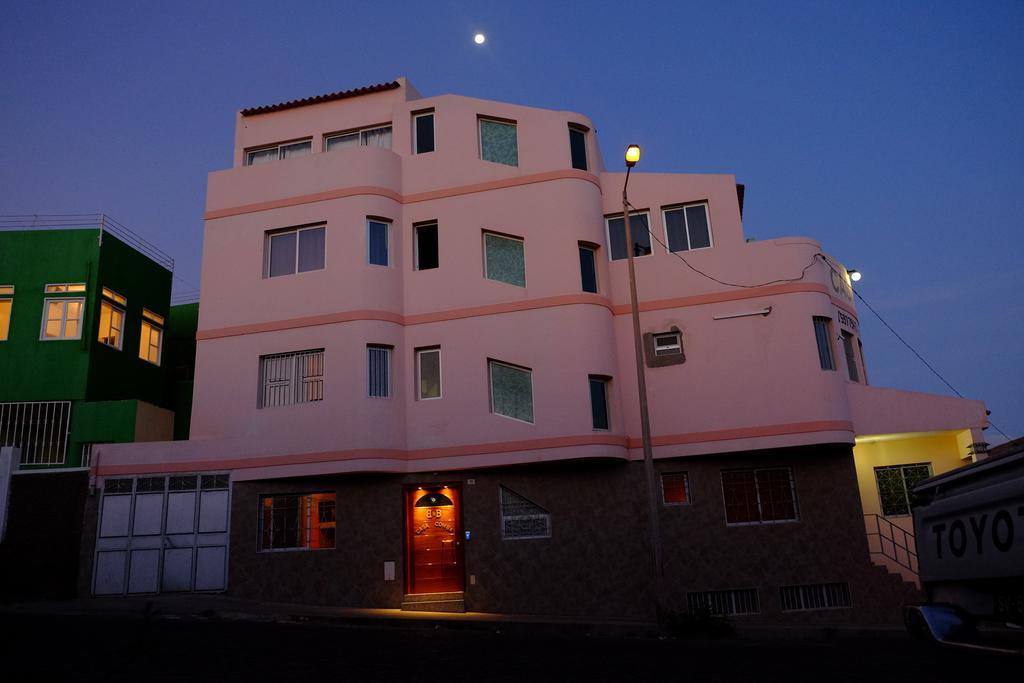 Casa Comba Bed & Breakfast Mindelo Exterior foto